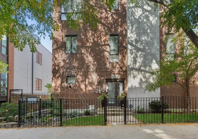 Photo 1 of Townhouse for sale at 1742 W Diversey Pkwy #3, Chicago, IL 60614 | MLS# 12793076 | Listing updated on 2026-10-23