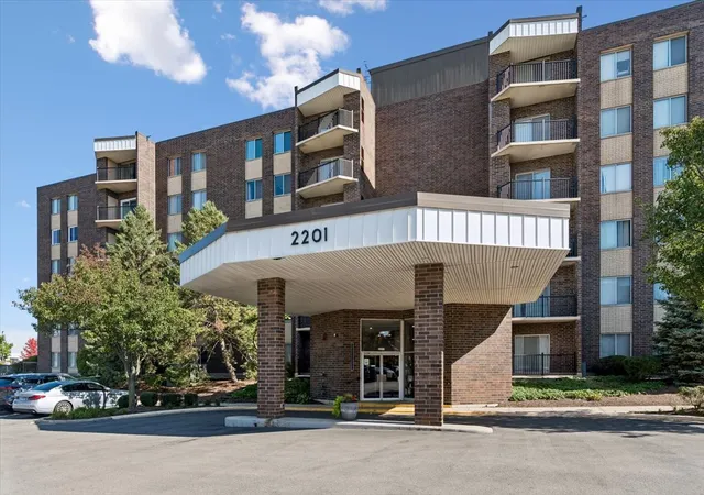 Photo 1 of Condo for sale at 2201 S Grace St #507, Lombard, IL 60148 | MLS# 12793079 | Listing updated on 2026-10-27