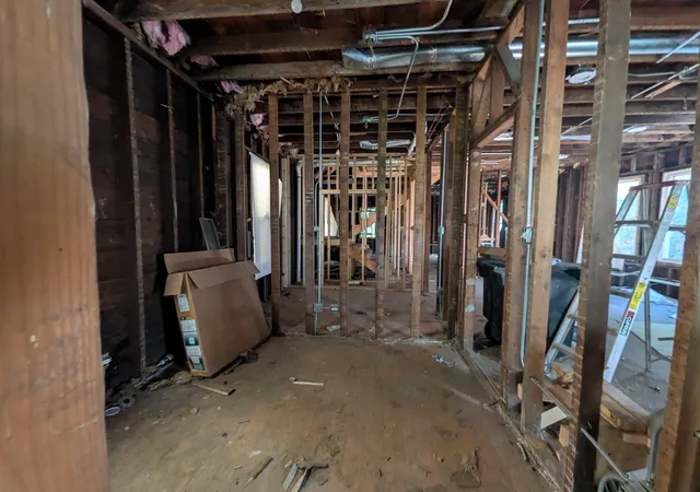 Photo 3 of Single family home for sale at 7829 S Marquette Ave, Chicago, IL 60649 | MLS# 12793089 | Listing updated on 2026-10-29