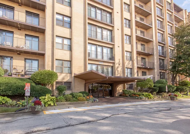 Photo 1 of Condo for sale at 4601 W Touhy Ave #506, Lincolnwood, IL 60712 | MLS# 12793116 | Listing updated on 2026-10-29