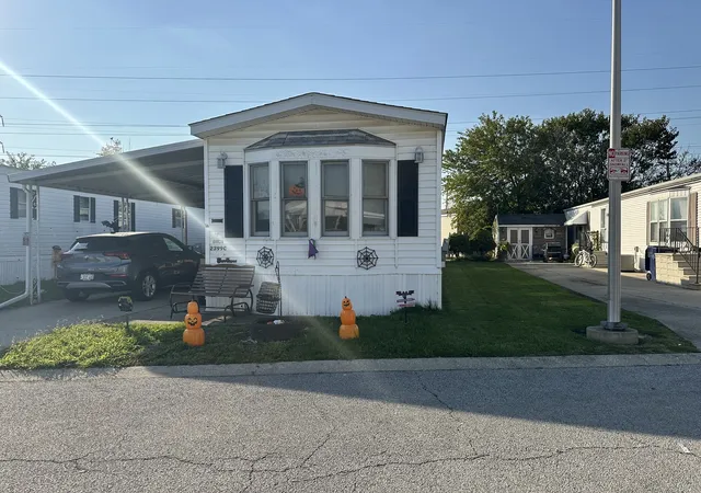 Photo 1 of Manufactured home for sale at 8800 S Harlem Ave #2399C, Bridgeview, IL 60455 | MLS# 12793127 | Listing updated on 2026-10-26