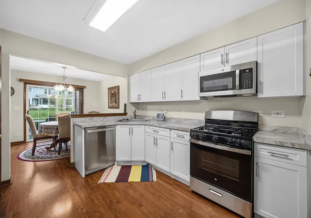 Photo 3 of Townhouse for sale at 36129 N Springbrook Ln, Gurnee, IL 60031 | MLS# 12793133 | Listing updated on 2026-10-28