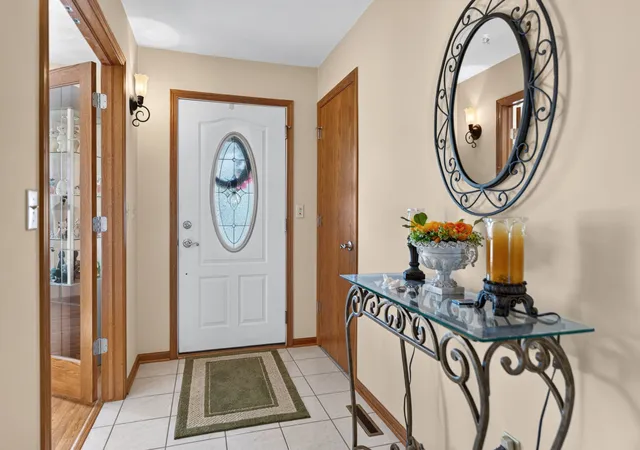 Photo 4 of Single family home for sale at 1535 Westmont Dr, Byron, IL 61010 | MLS# 12793158 | Listing updated on 2026-10-28