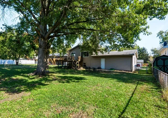 Photo 3 of Single family home for sale at 107 S Bayberry Ct, Bloomington, IL 61704 | MLS# 12793166 | Listing updated on 2026-10-29