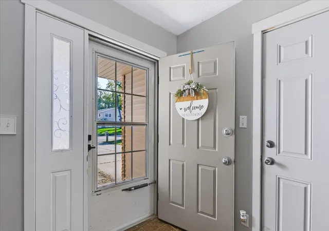 Photo 4 of Single family home for sale at 107 S Bayberry Ct, Bloomington, IL 61704 | MLS# 12793166 | Listing updated on 2026-10-29