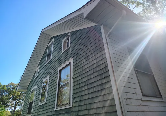 Photo 2 of Single family home for sale at 1323 N Linden Ave, Waukegan, IL 60085 | MLS# 12793227 | Listing updated on 2026-10-28