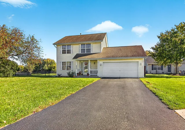 Photo 1 of Single family home for sale at 5033 Elmgate Dr, Rockford, IL 61101 | MLS# 12793230 | Listing updated on 2026-10-23