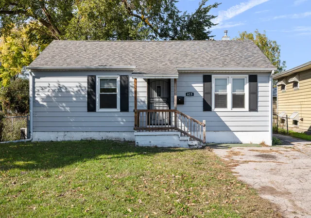 Single family home for sale at 613 9th Avenue W, Milan, IL 61264 | MLS# 12793254