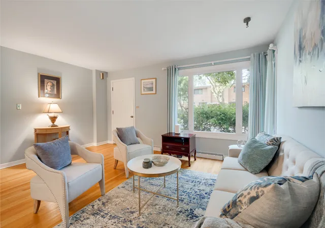 Photo 3 of Townhouse for sale at 519 Ridge Rd, Wilmette, IL 60091 | MLS# 12793284 | Listing updated on 2026-10-24