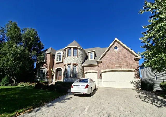 Single family home for sale at 2379 Bird Ln, Batavia, IL 60510 | MLS# 12793289