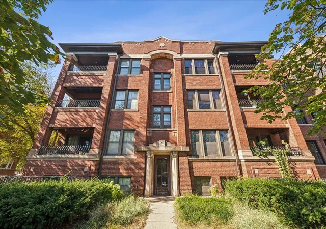 Condo for sale at 4202 N Wolcott Ave #3, Chicago, IL 60613 | MLS# 12793292