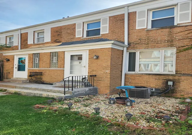 Photo 1 of Townhouse for sale at 1424 N Harlem Ave #D, River Forest, IL 60305 | MLS# 12793293 | Listing updated on 2026-10-27