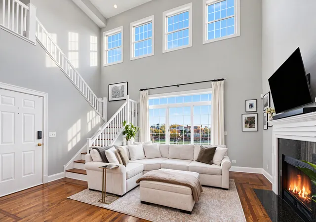Photo 2 of Condo for sale at 1652 W Augusta Blvd #3W, Chicago, IL 60622 | MLS# 12793331 | Listing updated on 2026-10-28