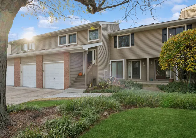 Condo for sale at 225 Winding Oak Ln #225, Buffalo Grove, IL 60089 | MLS# 12793341