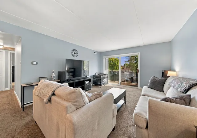 Photo 3 of Condo for sale at 5225 James Ln #1405, Crestwood, IL 60418 | MLS# 12793358 | Listing updated on 2026-10-27