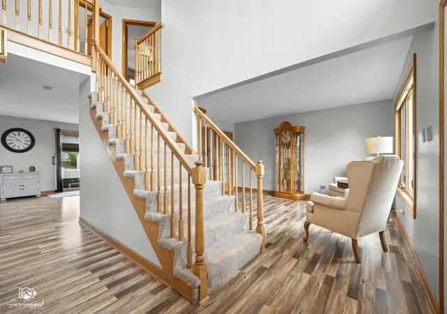 Photo 3 of Single family home for sale at 631 Vanderbilt Dr, New Lenox, IL 60451 | MLS# 12793362 | Listing updated on 2026-10-30