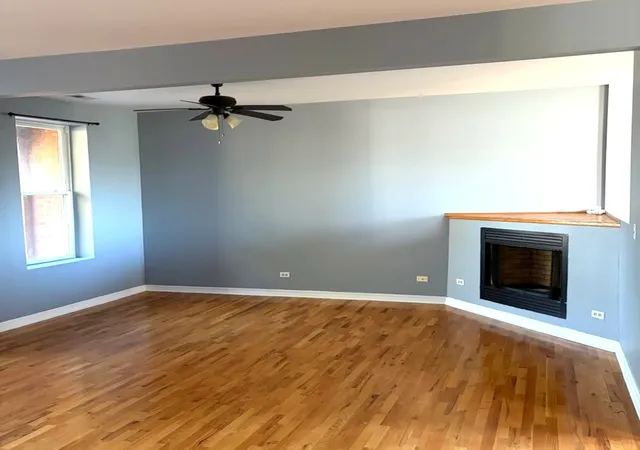 Listing Photo 4 - Condo for sale in building located at 1419 E 68Th St, Chicago, IL 60637 - Unit #3