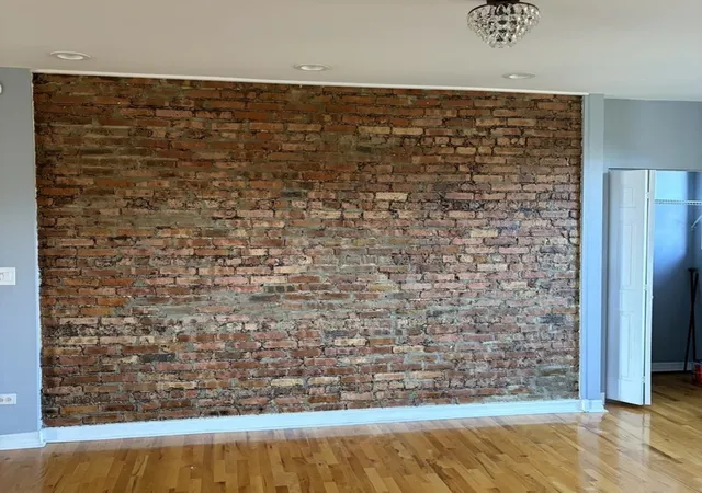 Listing Photo 5 - Condo for sale in building located at 1419 E 68Th St, Chicago, IL 60637 - Unit #3