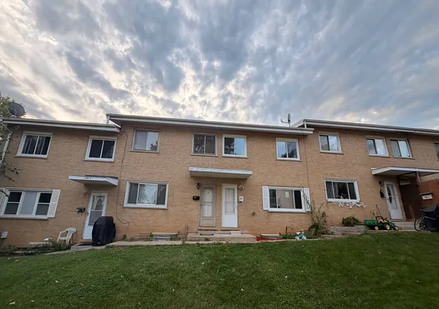 Photo 1 of Townhouse for sale at 1296 Prairie Ave #D, Glendale Heights, IL 60139 | MLS# 12793386 | Listing updated on 2026-10-28