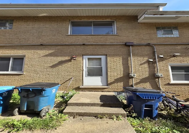 Photo 3 of Townhouse for sale at 1296 Prairie Ave #D, Glendale Heights, IL 60139 | MLS# 12793386 | Listing updated on 2026-10-28