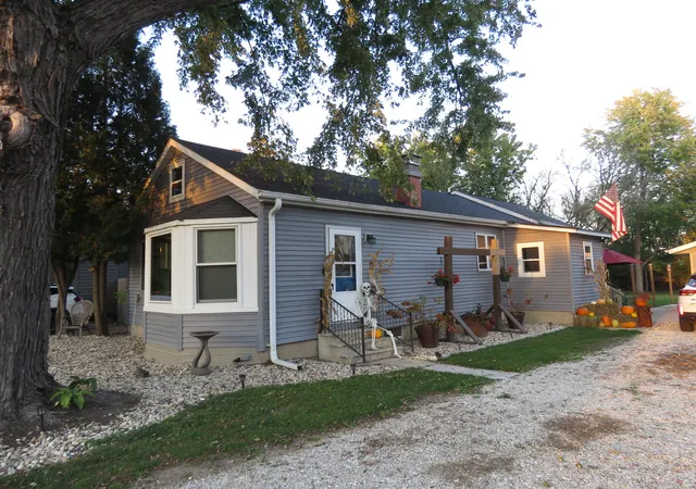 Photo 1 of Single family home for sale at 8043 Wind Lake Rd E, Norway, WI 53182 | MLS# 12793410 | Listing updated on 2026-10-27
