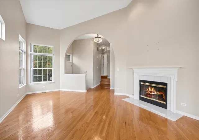 Photo 4 of Townhouse for sale at 256 Prairie View Ln, Wheeling, IL 60090 | MLS# 12793411 | Listing updated on 2026-10-28