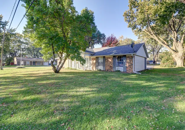 Photo 24 of Single family home for sale at 1215 Brigadoon Dr, Dixon, IL 61021 | MLS# 12793418 | Listing updated on 2026-10-27