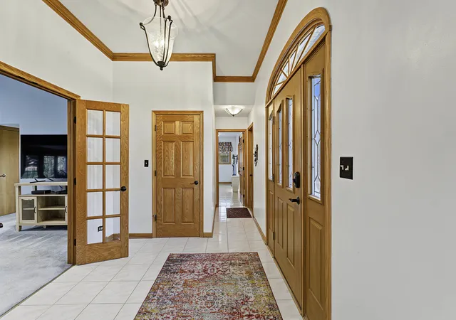 Photo 2 of Single family home for sale at 22001 Oakton Ave, Frankfort, IL 60423 | MLS# 12793428 | Listing updated on 2026-10-27
