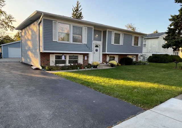 Photo 1 of Single family home for sale at 432 Wallace St, Chicago Heights, IL 60411 | MLS# 12793447 | Listing updated on 2026-10-27