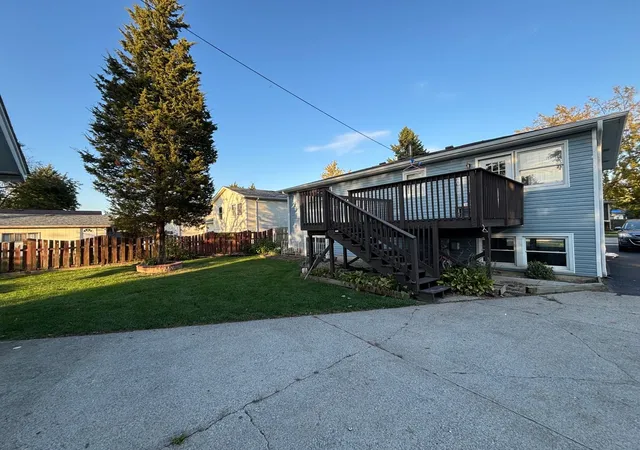 Photo 2 of Single family home for sale at 432 Wallace St, Chicago Heights, IL 60411 | MLS# 12793447 | Listing updated on 2026-10-27