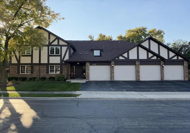 Condo for sale at 6212 N Lakepark Ln #A, Willowbrook, IL 60527 | MLS# 12793454