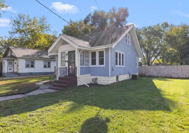 Photo 2 of Single family home for sale at 1919 15th Avenue, Rockford, IL 61104 | MLS# 12793457 | Listing updated on 2026-10-24