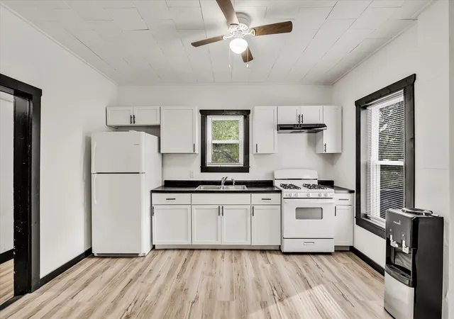 Photo 4 of Single family home for sale at 1413 12th Avenue, Moline, IL 61265 | MLS# 12793468 | Listing updated on 2026-10-28