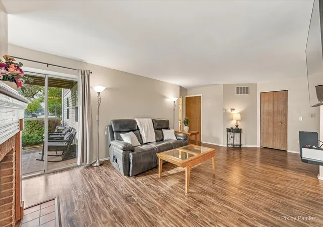 Photo 4 of Townhouse for sale at 75 Larch Ct #B, Schaumburg, IL 60193 | MLS# 12793474 | Listing updated on 2026-10-30