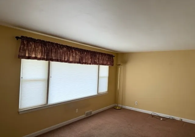 Photo 3 of Single family home for sale at 708 Woodlawn Ave, Joliet, IL 60435 | MLS# 12793476 | Listing updated on 2026-10-27
