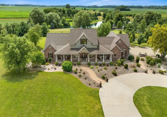 Photo 1 of Single family home for sale at 2988 N 400 East Rd, Mc Lean, IL 61754 | MLS# 12793486 | Listing updated on 2026-10-29