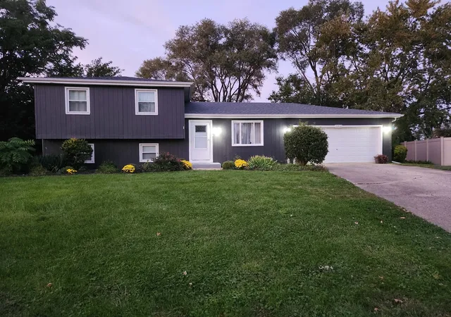 Photo 1 of Single family home for sale at 2412 Durness Ct, Crest Hill, IL 60403 | MLS# 12793494 | Listing updated on 2026-10-30