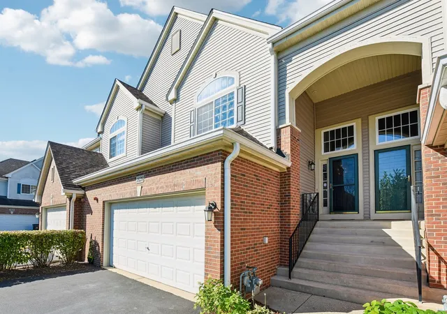 Photo 2 of Townhouse for sale at 1828 Kelberg Ave #47-2, Hoffman Estates, IL 60192 | MLS# 12793515 | Listing updated on 2026-10-30