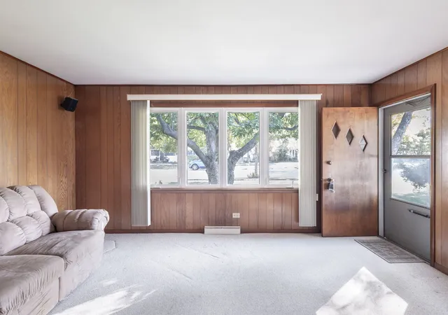 Photo 3 of Single family home for sale at 9804 Rutherford Ave, Oak Lawn, IL 60453 | MLS# 12793518 | Listing updated on 2026-10-27
