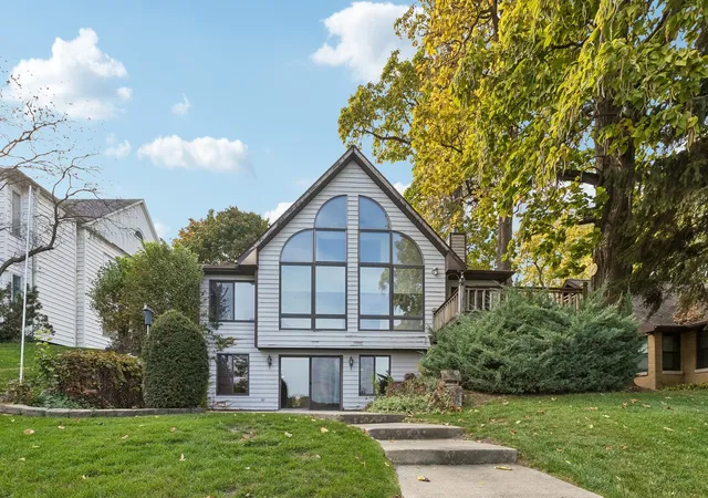 Photo 1 of Single family home for sale at 1320 Old Bay Rd, Johnsburg, IL 60051 | MLS# 12793521 | Listing updated on 2026-10-29