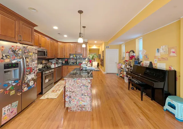 Photo 4 of House for sale at 4334 S Fairfield Ave, Chicago, IL 60632 | MLS# 12793530 | Listing updated on 2026-10-26