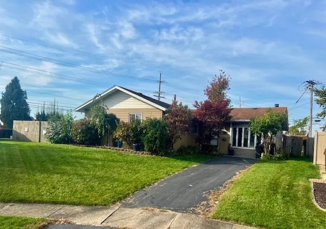 Single family home for sale at 15042 Sunset Ave, Oak Forest, IL 60452 | MLS# 12793572