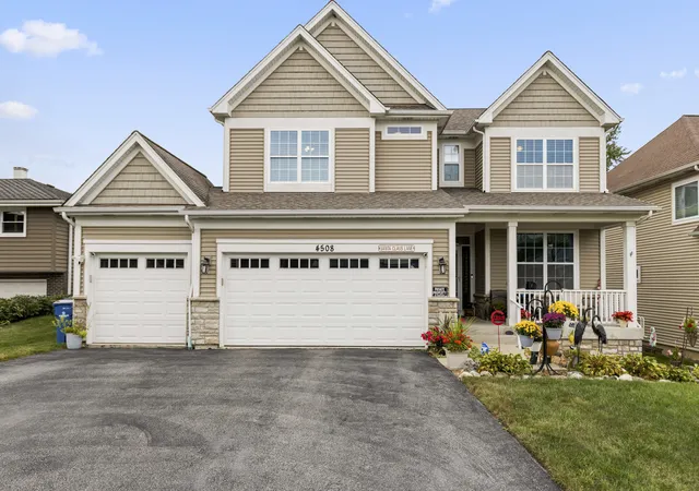 Photo 2 of Single family home for sale at 4508 Drendel Rd, Downers Grove, IL 60515 | MLS# 12793573 | Listing updated on 2026-10-25