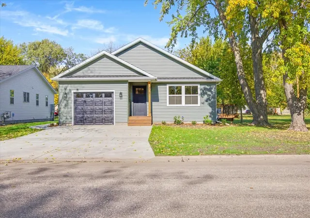 Photo 1 of Single family home for sale at 315 E Martin St, Forrest, IL 61741 | MLS# 12793597 | Listing updated on 2026-10-29