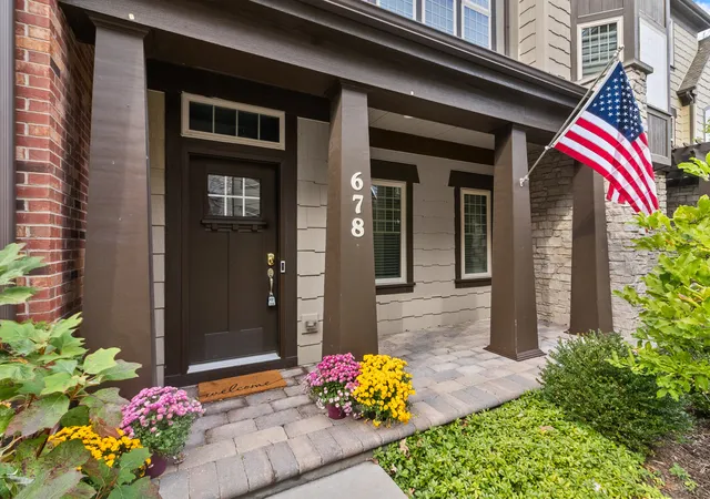 Photo 1 of Townhouse for sale at 678 Parkside Ct, Libertyville, IL 60048 | MLS# 12793618 | Listing updated on 2026-10-30