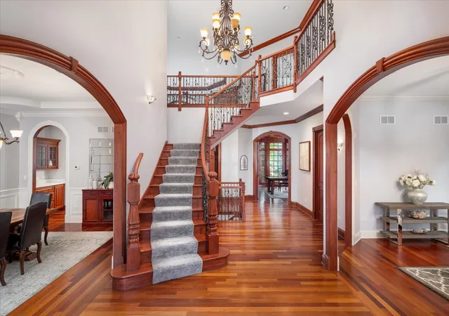 Photo 4 of Single family home for sale at 917 Jackson Ave, Naperville, IL 60540 | MLS# 12793628 | Listing updated on 2026-10-26