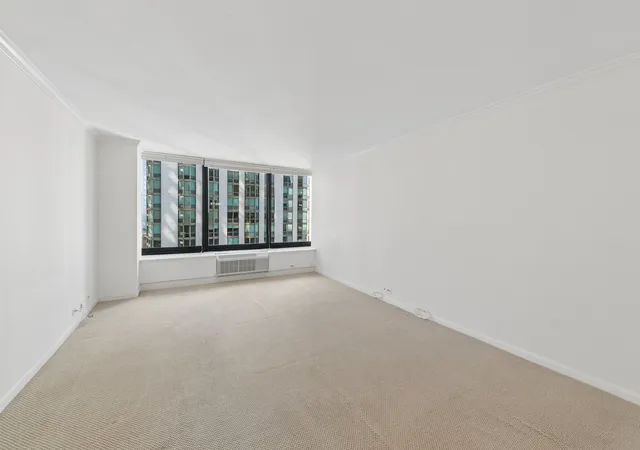 Photo 3 of Condo for sale at 155 N Harbor Dr #2505, Chicago, IL 60601 | MLS# 12793656 | Listing updated on 2026-10-27