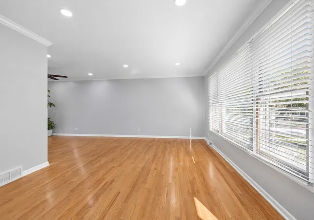 Photo 1 of Single family home for sale at 17020 Oconto Ave, Tinley Park, IL 60477 | MLS# 12793662 | Listing updated on 2026-10-29