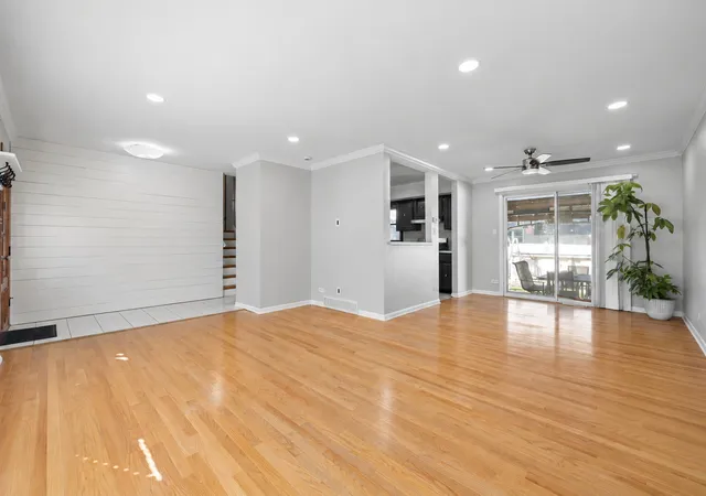 Photo 2 of Single family home for sale at 17020 Oconto Ave, Tinley Park, IL 60477 | MLS# 12793662 | Listing updated on 2026-10-29