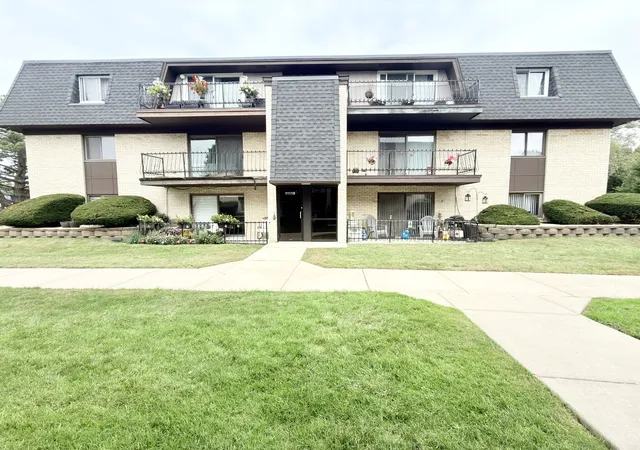 Photo 1 of Condo for sale at 11119 S 84th Avenue #3B, Palos Hills, IL 60465 | MLS# 12793663 | Listing updated on 2026-10-27